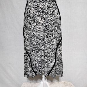 Max Studio Black and White Asymmetrical Hem Skirt